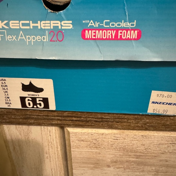 Flex Appeal 2.0 memory foam air-cooled athletic shoes - Picture 7 of 7
